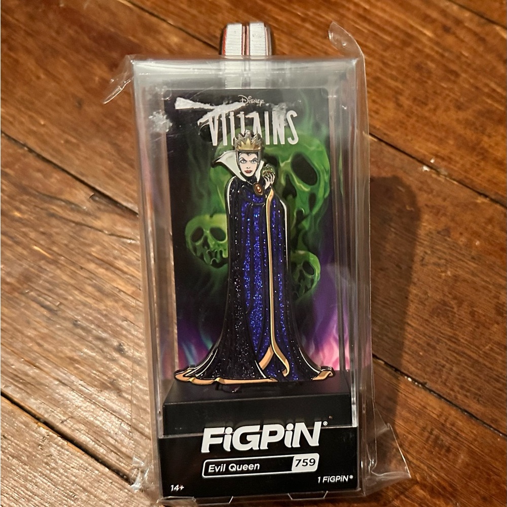 FiGPiN Disney Villains Evil Queen Pin - Black and Purple